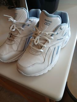 Women Reebok size .8. 20$