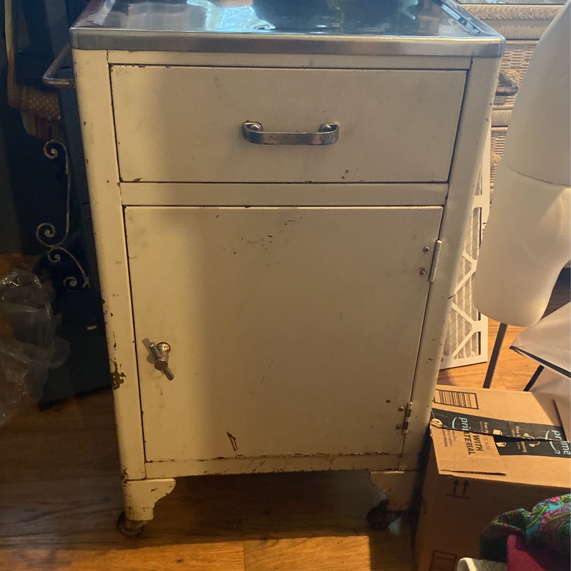 Vintage Metal Cabinet Doctor ,Dentist,Nurse