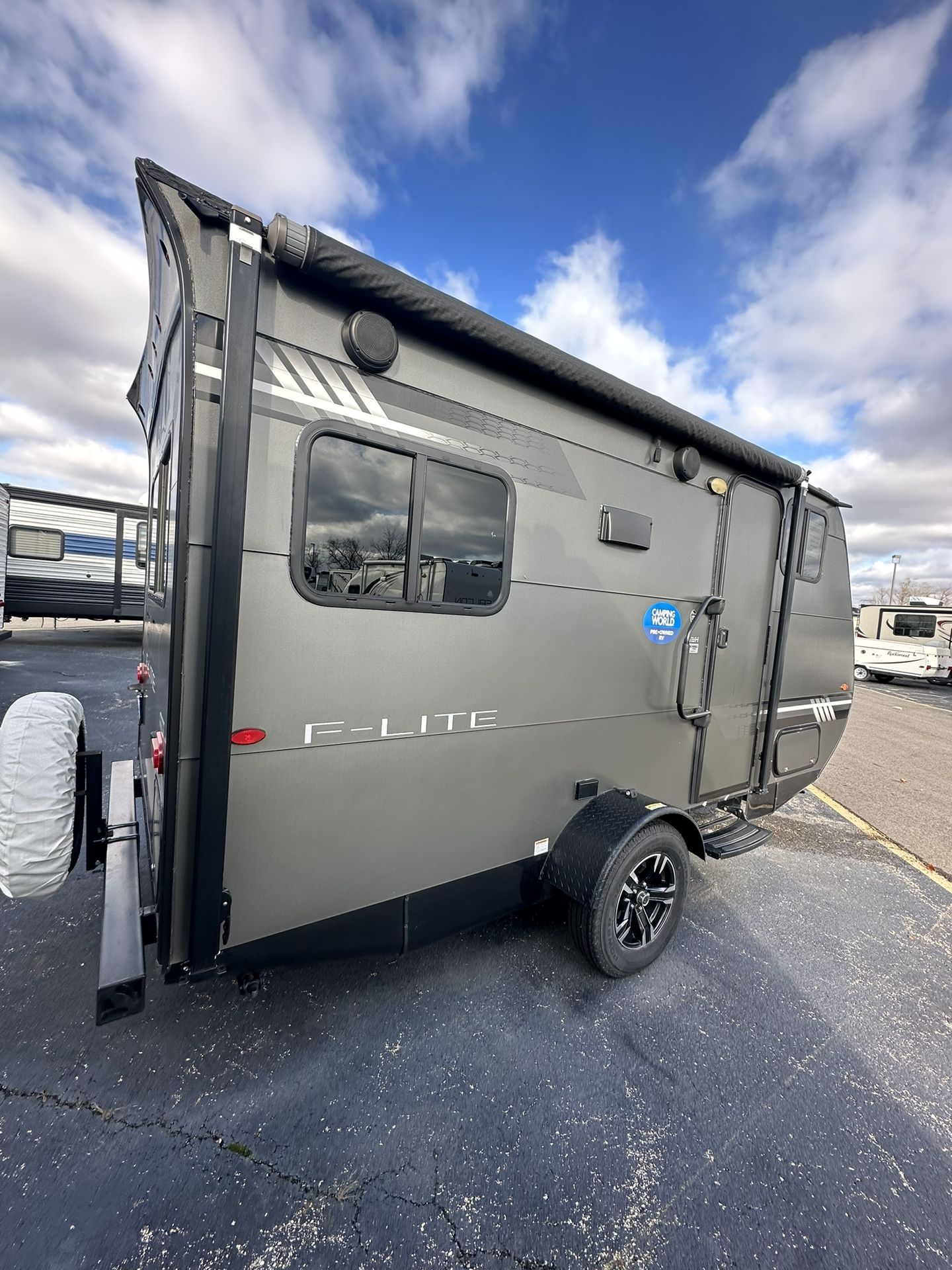 2019 FALCON F LITE 19 FT CAMPER 