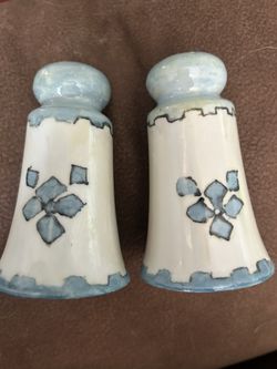 Vintage Japanese Salt And Pepper Shaker 