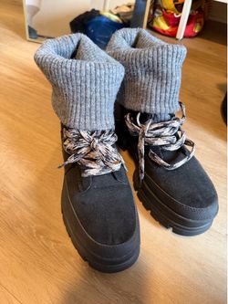 UGG Black Waterproof Combat Boots w/ Attached Grey Sock Size 10