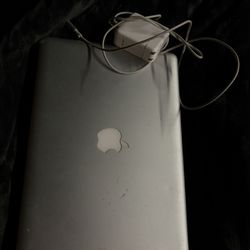 2012 Apple MacBook 
