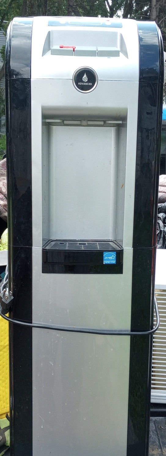 Vita Pure Water Dispenser Hot Cold Room, Like You Used In Great Condition $99