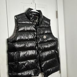 Scannable moncler Puffer Vest 🔥🔥
