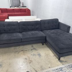 Black Microfiber Sectional Couch ⚠️🛻FREE DELIVERY⚠️🛻