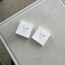 New White Earbuds With MagSafe Charging Case 