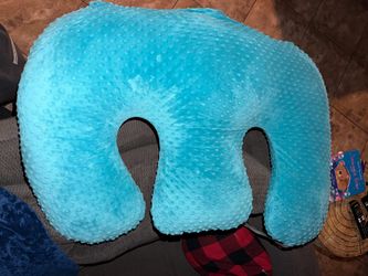 Twin Z Pillow