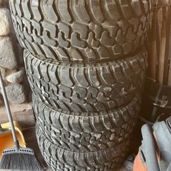 Semi New Tires
