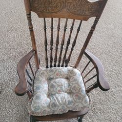 Very Nice Antique Rocking Chair 