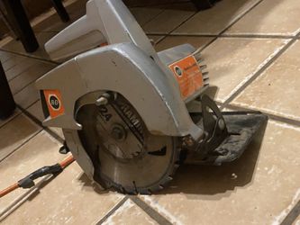 Black and Decker Circular Saw
