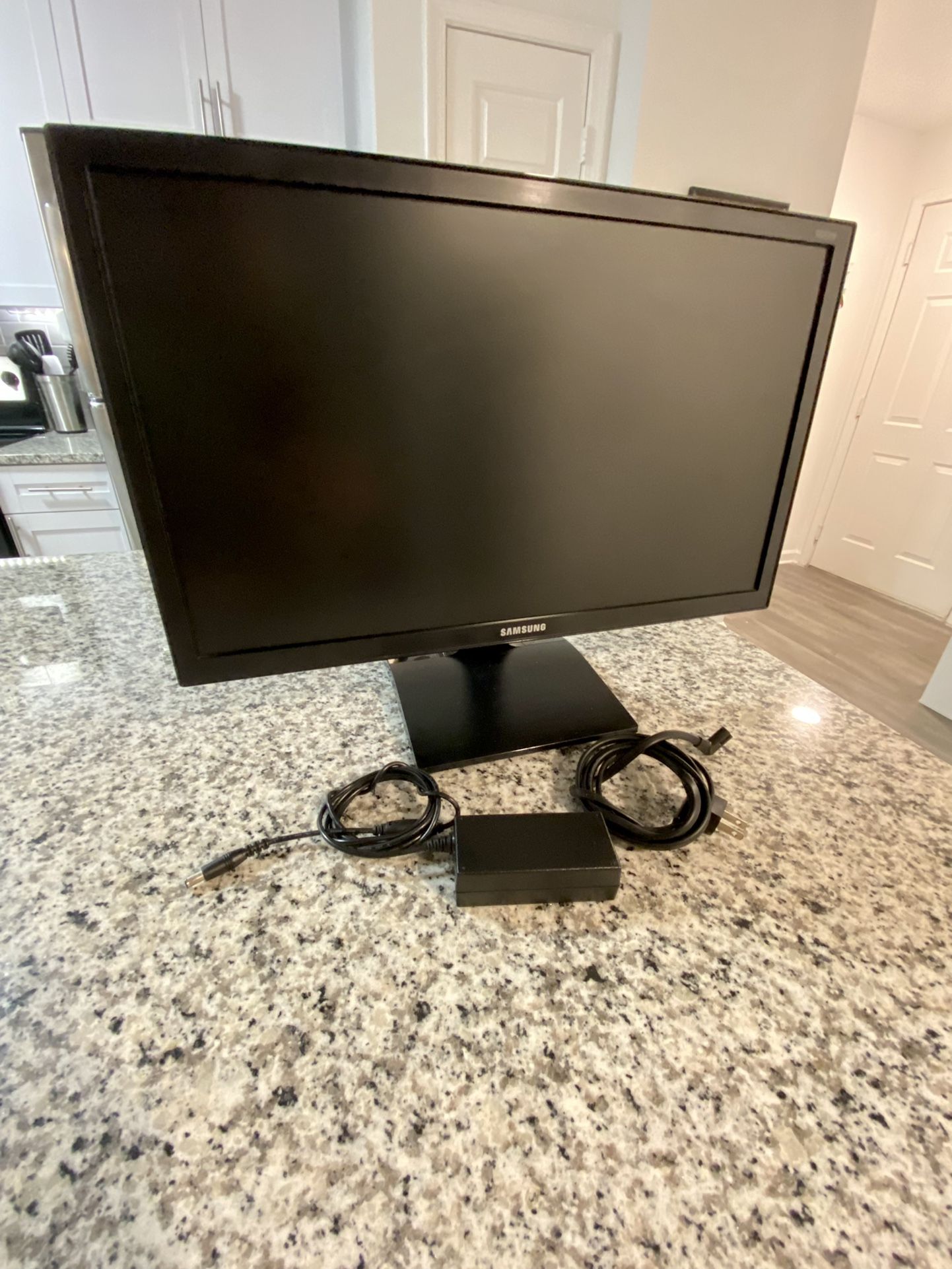Samsung S22E310H 21.5" LED Monitor