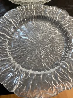 Clear crusted Dining plates