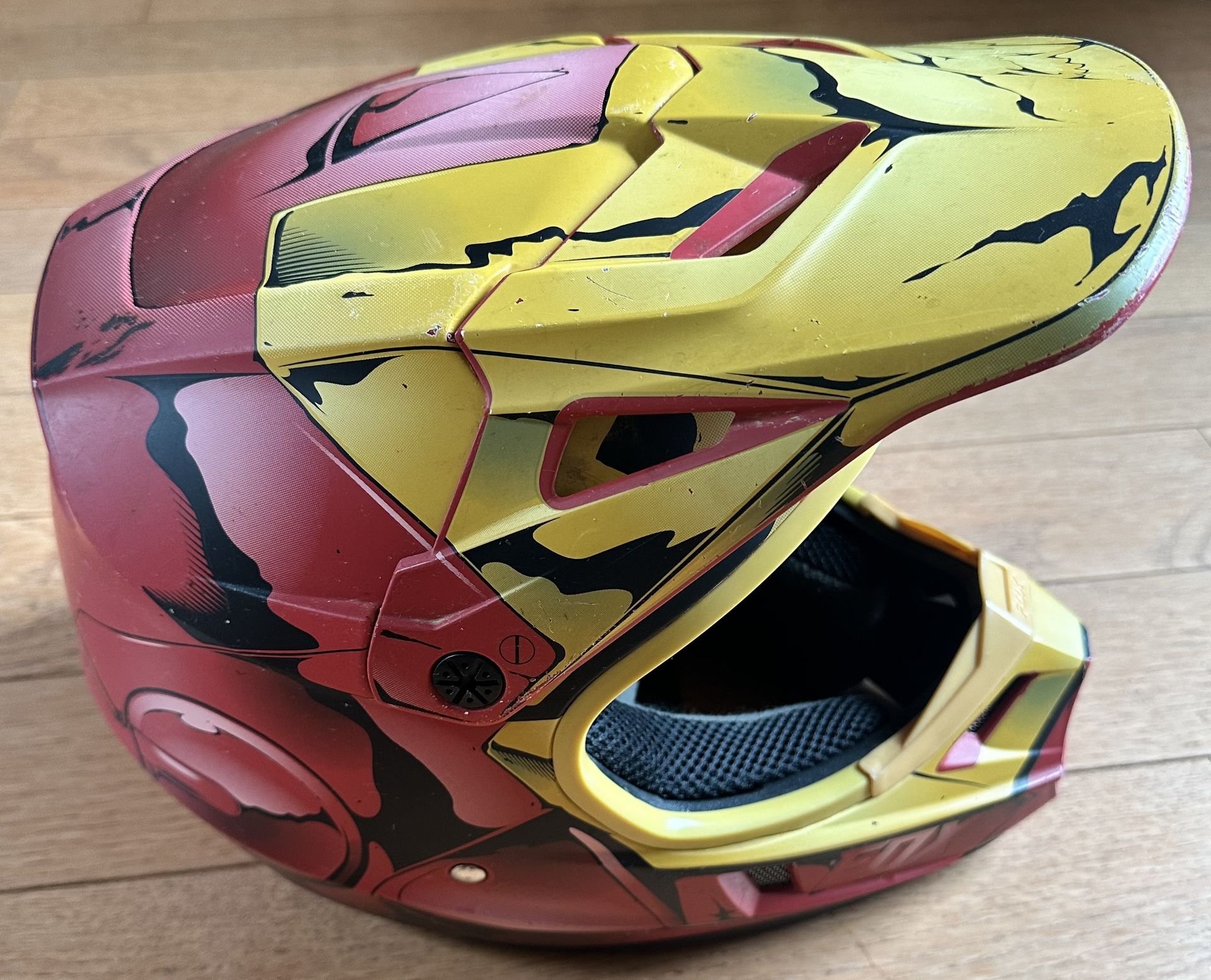 fox iron man helmet Fox Limited Edition Marvel Iron Man Youth Dirtbike Helmet for Sale in New  Egypt, NJ