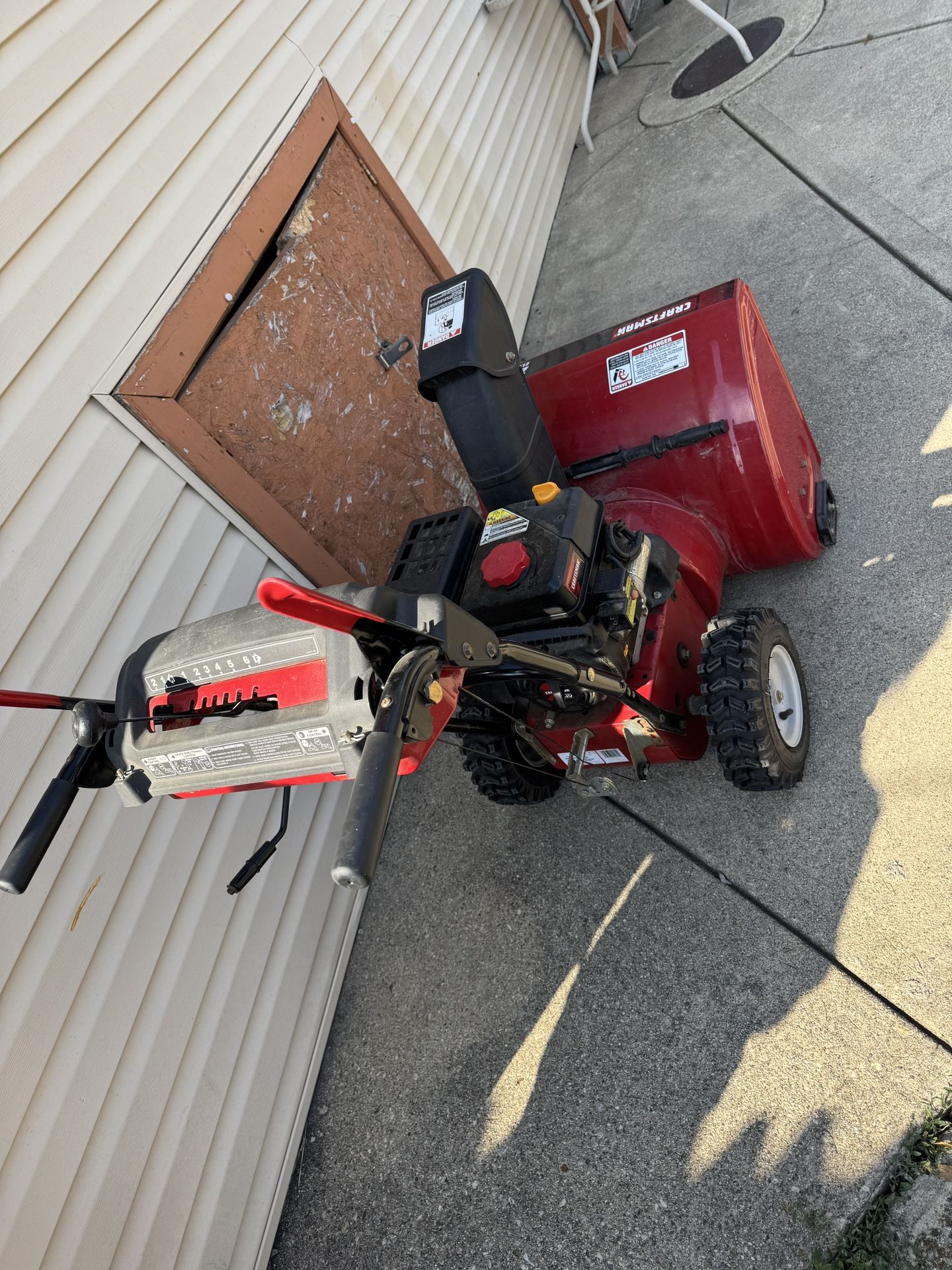 Snow blower 24”