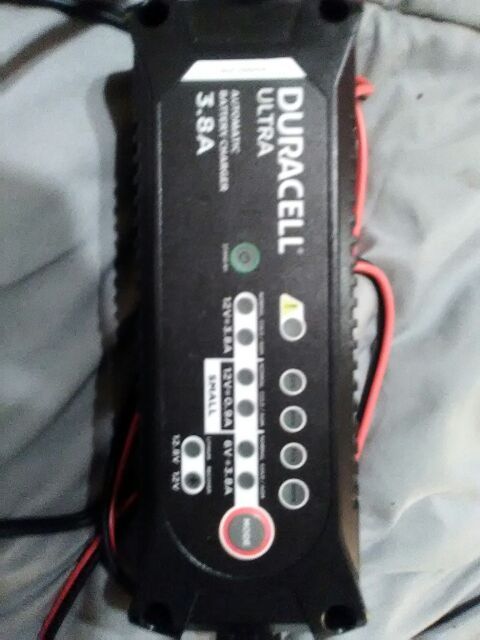 Duracell ultra automatic battery charger 3.8a