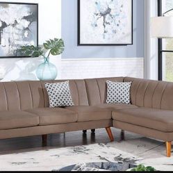 Brand New Brown Retro Style Sectional Sofa (Pillows Included)
