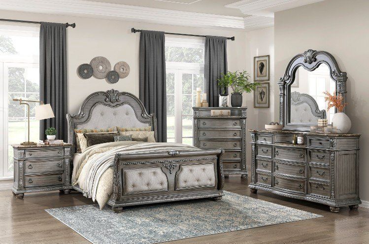 Luxurious grandeur 5 Pc bedroom set feature classic accent