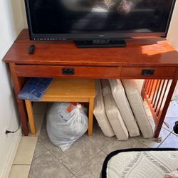 Antique Desk/tv Stand 