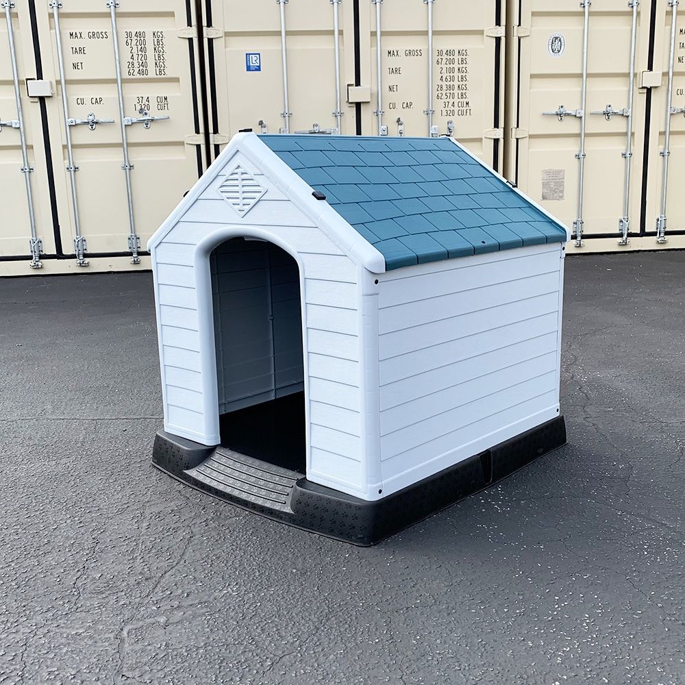 New $70 Plastic Dog House Medium size Pet Indoor Outdoor All Weather Shelter Cage Kennel 30x30x32”