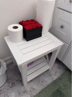 White nightstand / shelf