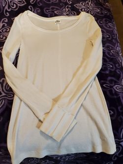 White vs long sleeve 8$