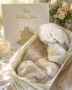 Vintage 1980s Wedding Gown in Original Box - Ivory Satin Beaded Lace Pearl Puff Sleeve