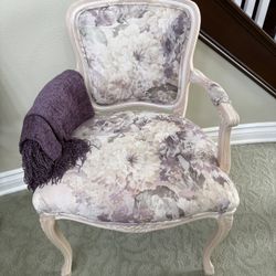 Queen Ann Style Chairs