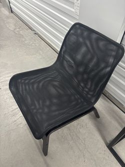 Black Mesh Accent Lounge Chair