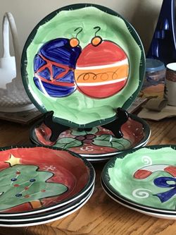 Set of 8 Christmas plates