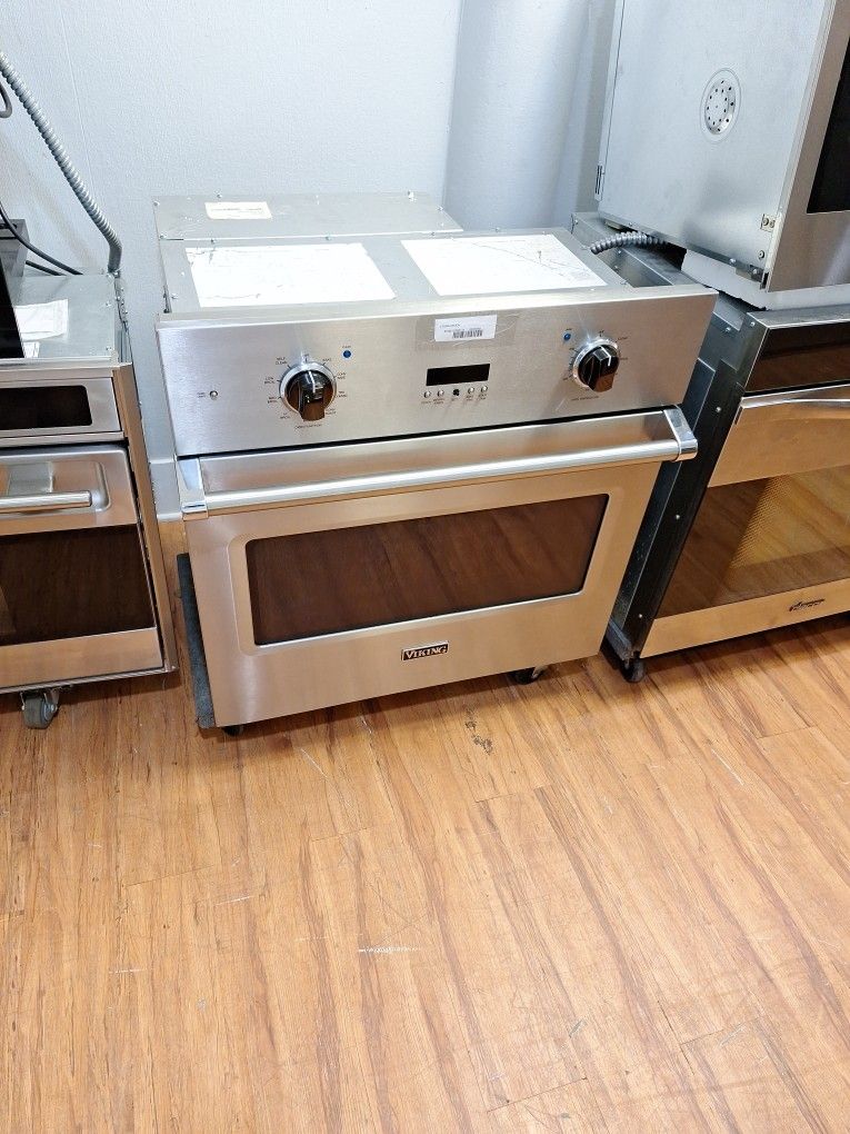 Viking Electric Single Wall Oven 30" 