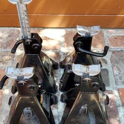 4 Jack Stands 2 Ton Husky 