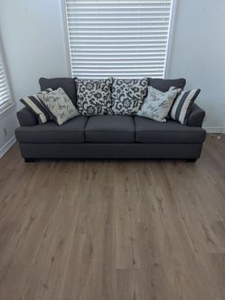 Sofa Bed & (2)Chairs