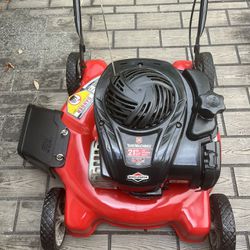 21" Yard machine Push Lawn mower In Cooper City 33330 