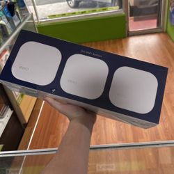 eero Pro WiFi System (Set of 3 eeros) – 2nd Generation – Advanced Tri-Band Mesh WiFi System to Replace Traditional Routers and WiFi Range Extenders – 