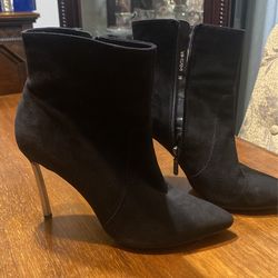 Black Suede Ankle Boots Size 8  $20. Super Soft, Easy To Walk In Very Comfortable