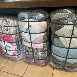 PACAS DE ROPA! 100 Ibs. Mujer Y Hombre. 