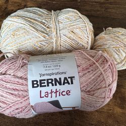 Bernat Lattice Yarn