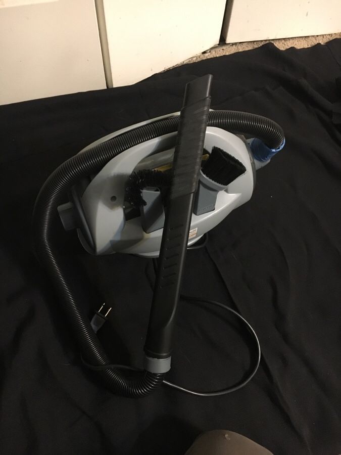 Car vacuum