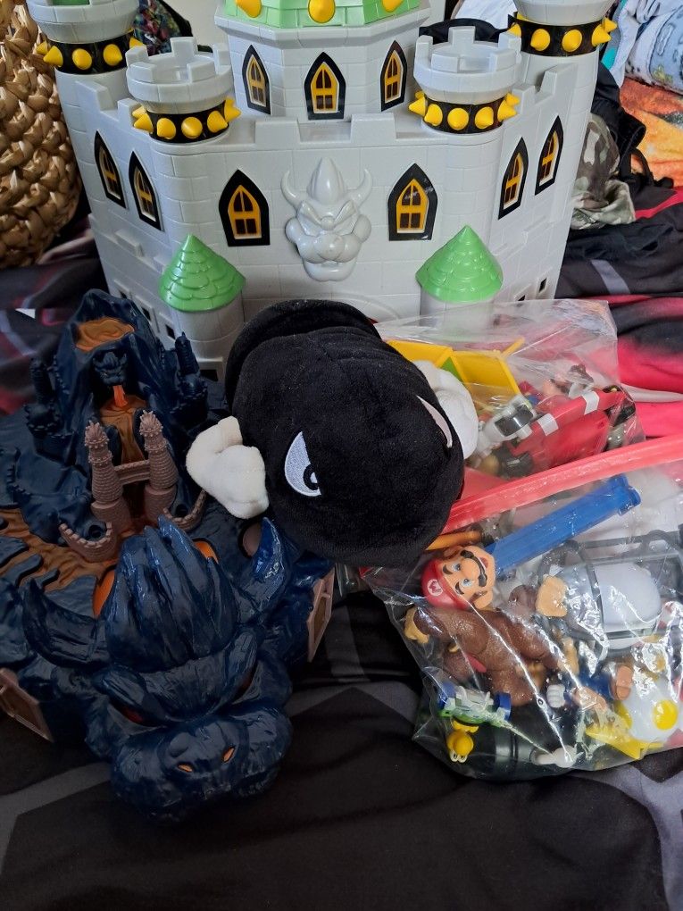 Big Lot Of Toys Misc-read Description