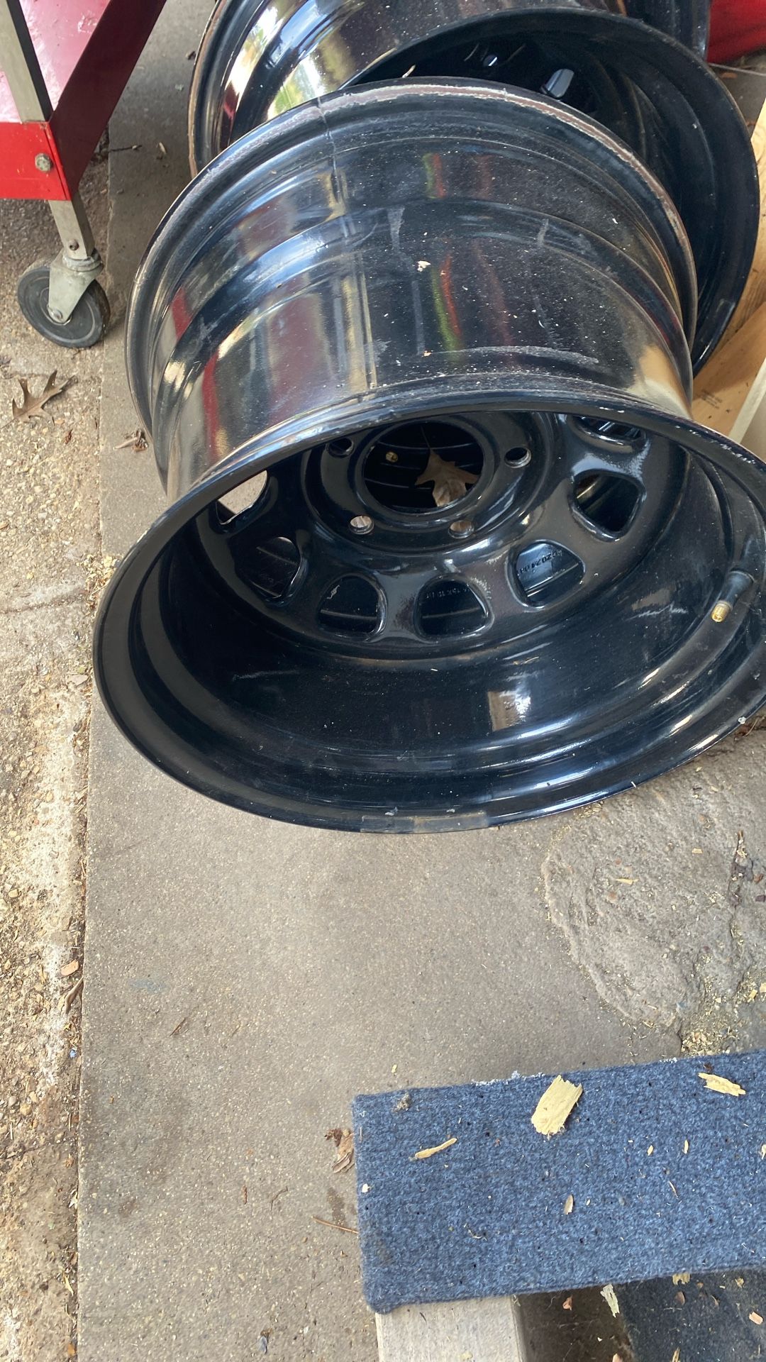 15x10 5.5 Steel Wheels