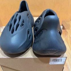 adidas Yeezy Foam Runner RNNR Onyx HP8739 Size 13 Brand New