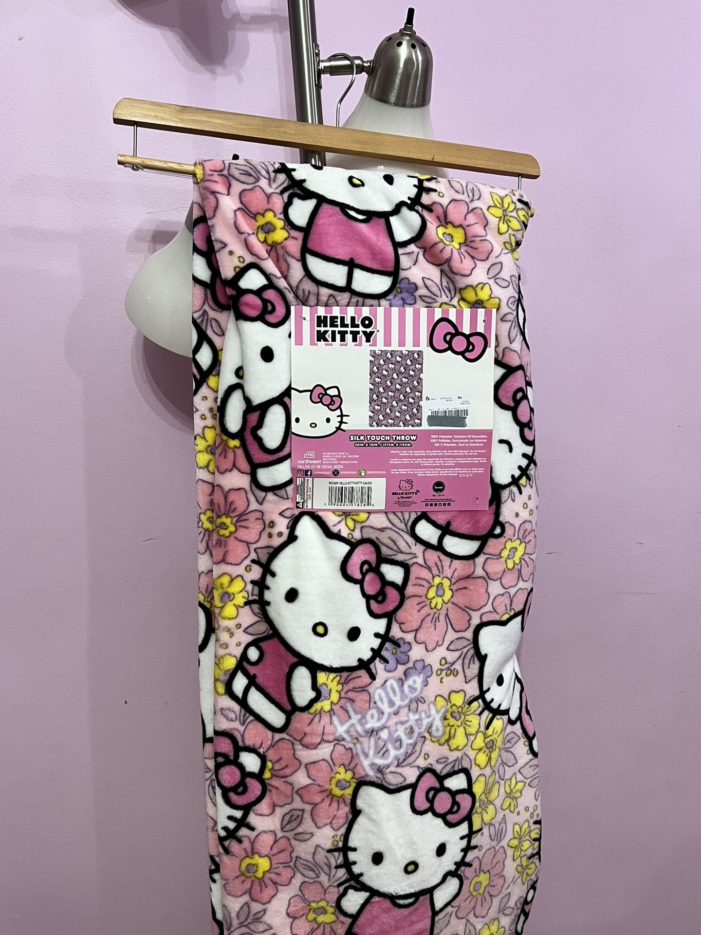 Floral Hello Kitty Throw Blanket