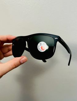 NEW Sunglasses Original Ray Ban  RB4147 Boyfriend