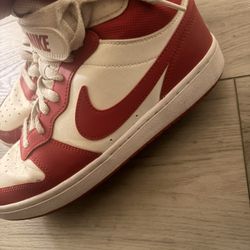 Nikes 