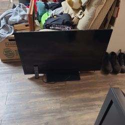 Insignia 42 Inch Smart TV 