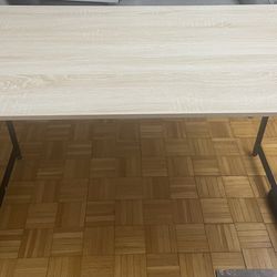Light Wood Grain Table Desk