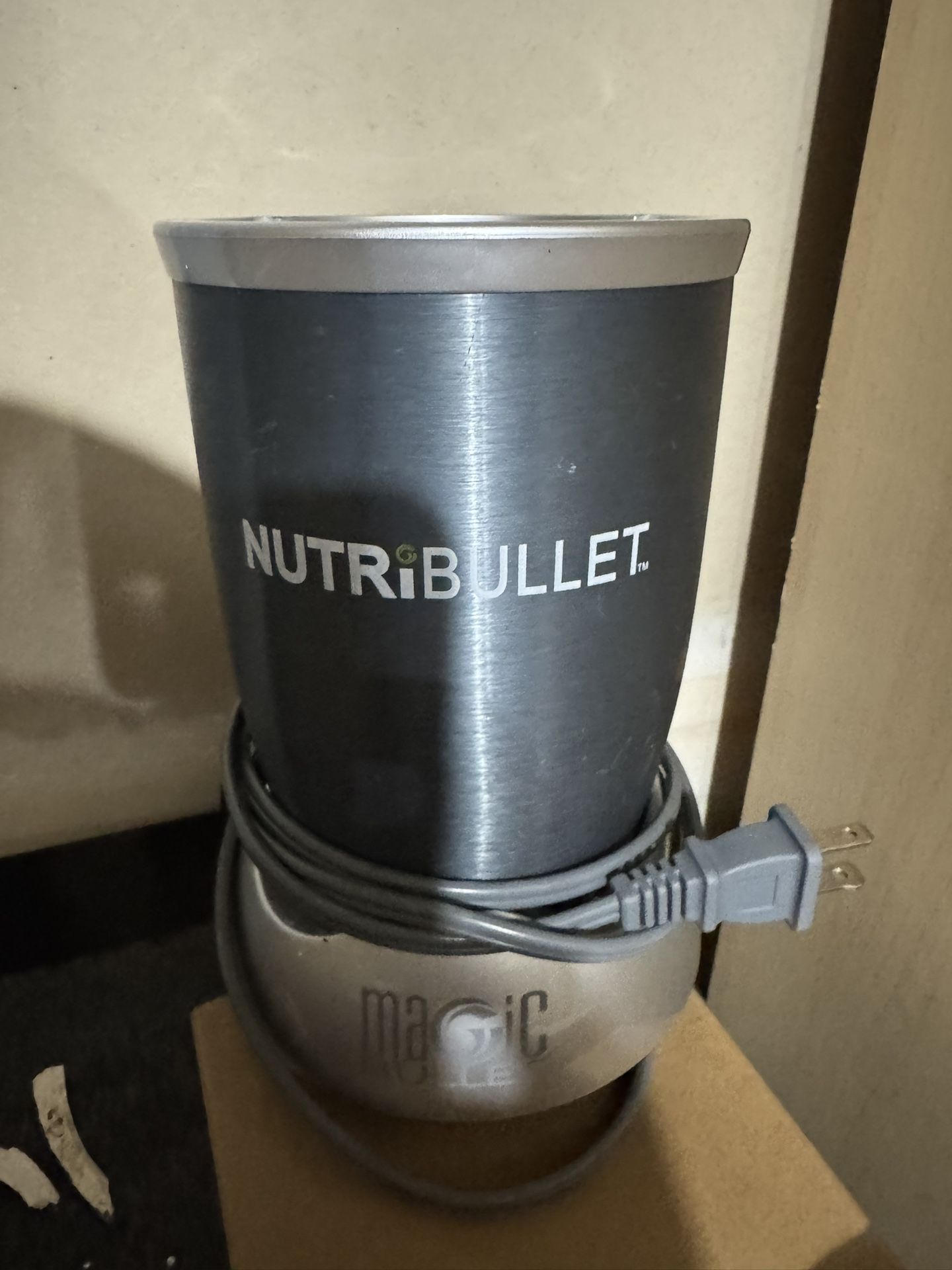 Nutrebullet base only no accessories works very good