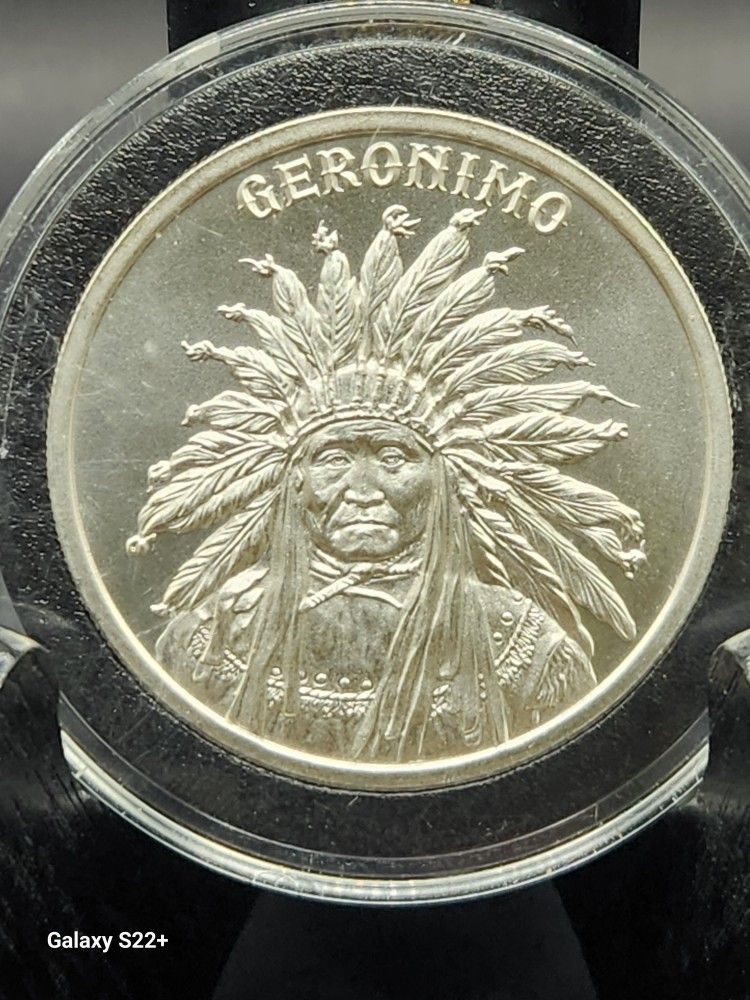 INTAGLIO MINT GERONIMO 1 OZ HIGH RELIEF .999 FINE SILVER ROUND GEM BU IN CAPSULE