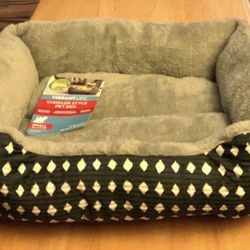 Plush Cuddler-Style Pet Bed (cat/small dog)