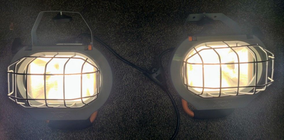 HDX XG-1036B-9 500w each pair of shop / work lights